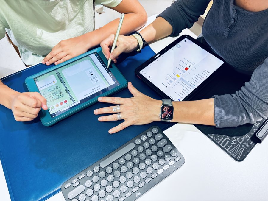 Réhabilitation des apprentissages avec compensation numérique sur tablette pour un enfant